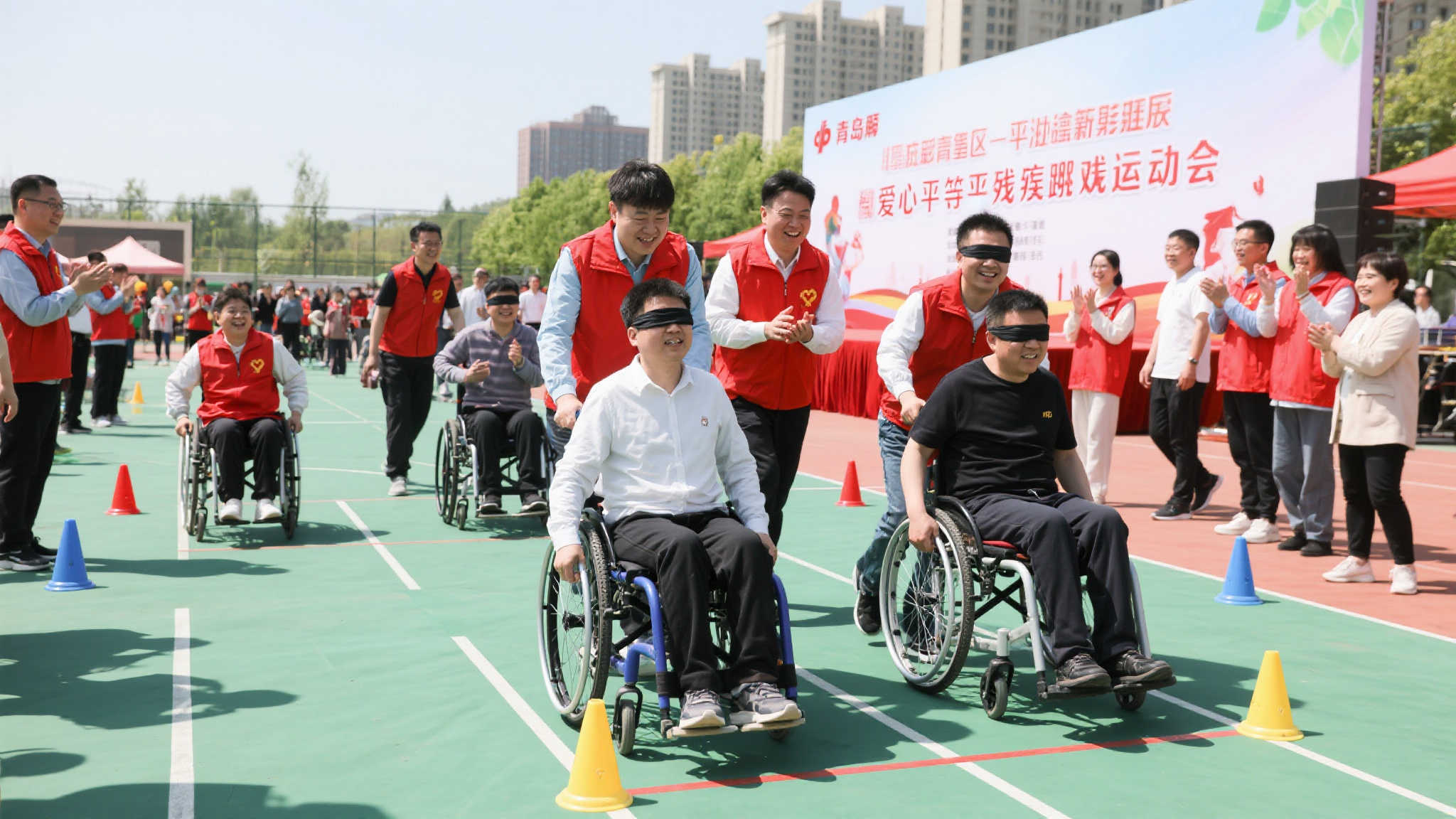 青岛福彩爱心助残趣味运动会温馨开幕 青岛福彩爱心助残趣味运动会温馨开幕